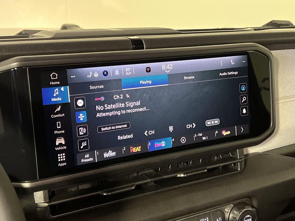 New 2026 Jeep Gladiator Sport image 16