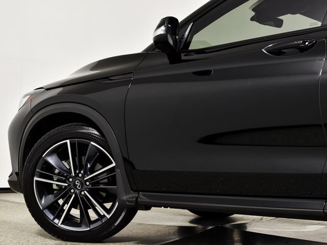 Used 2025 INFINITI QX50 Sport AWD/4WD image 16