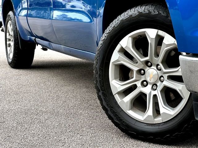 Used 2022 Chevrolet Silverado 1500 LTZ AWD/4WD image 2