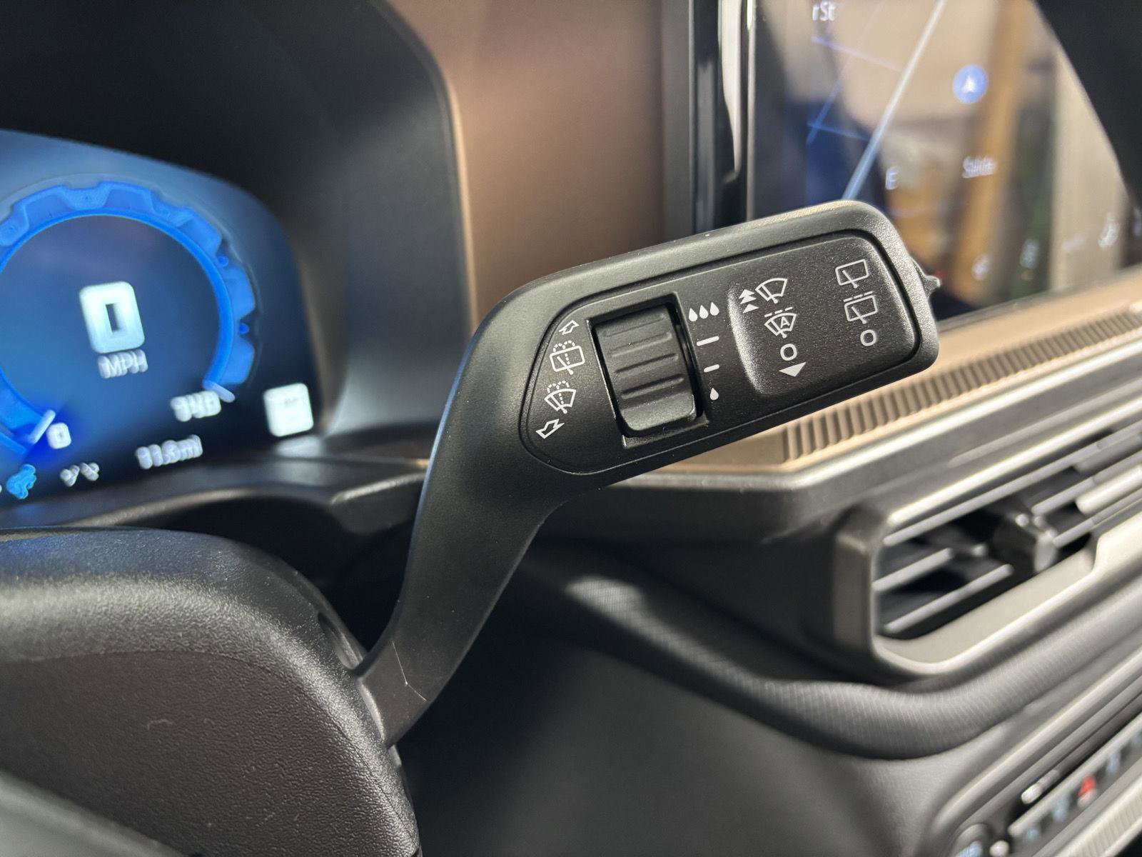 New 2025 Ford Bronco Sport Outer Banks w/ Outer Banks Tech Package+ AWD/4WD image 29
