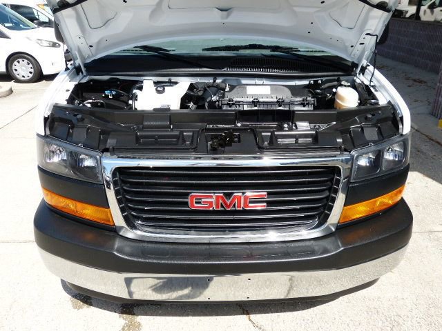 Used 2023 GMC Savana 2500 w/ Driver Convenience Package RWD image 9