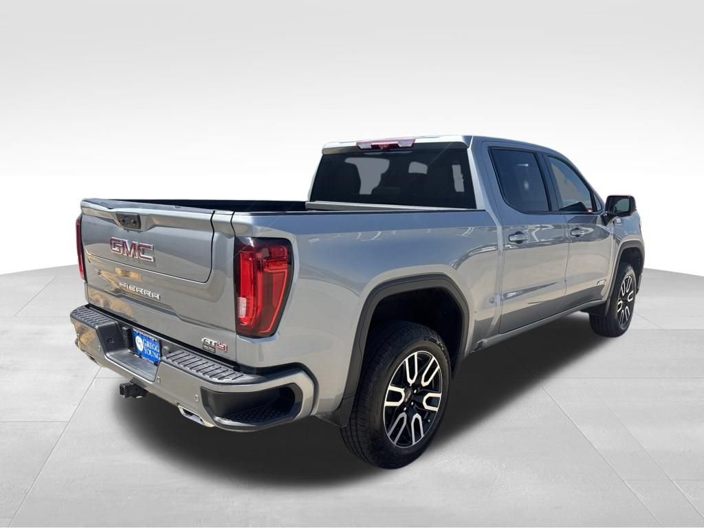 Used 2025 GMC Sierra 1500 AT4 w/ Technology Package AWD/4WD image 8