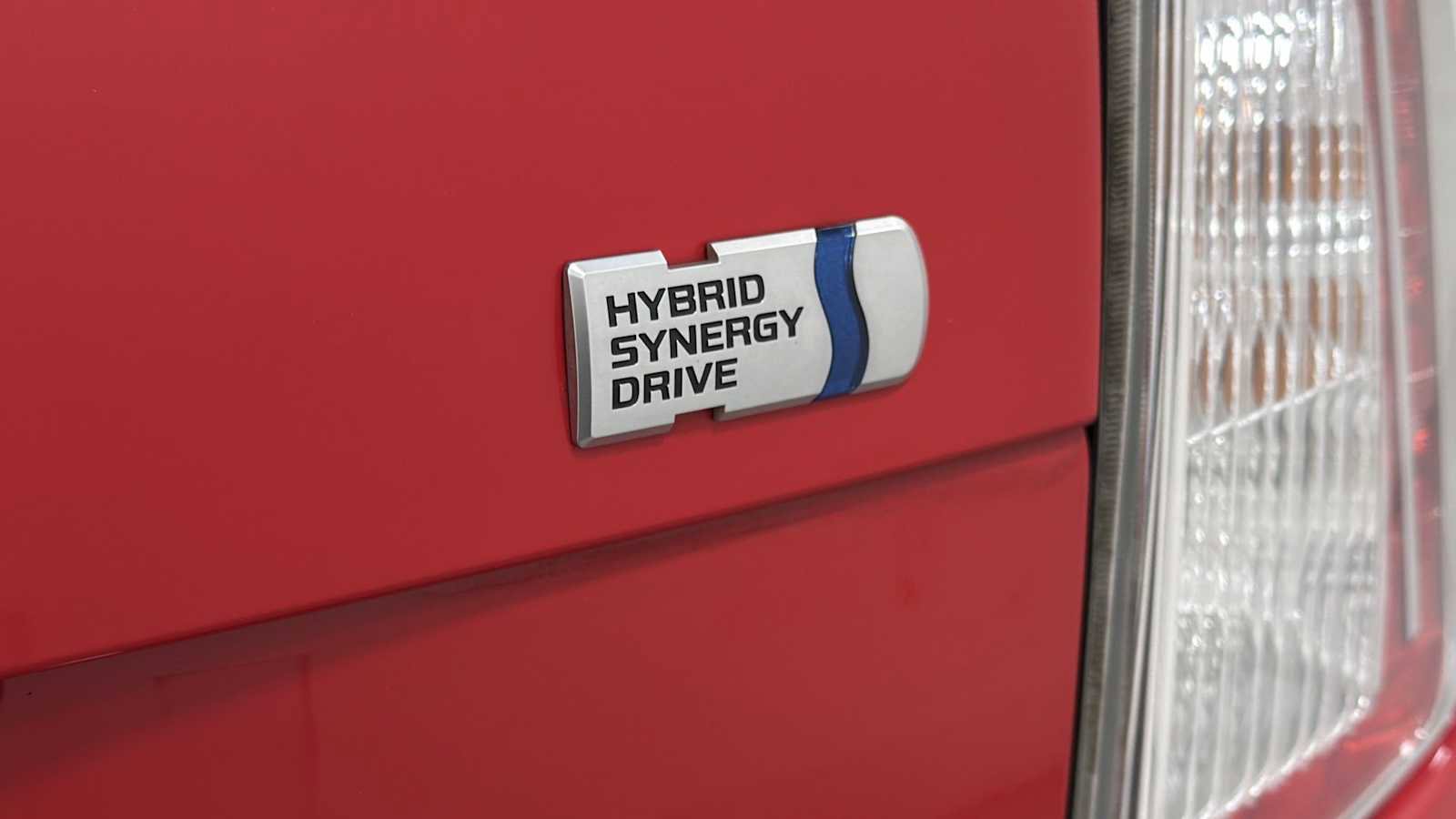 Used 2015 Toyota Prius Persona Series FWD image 28