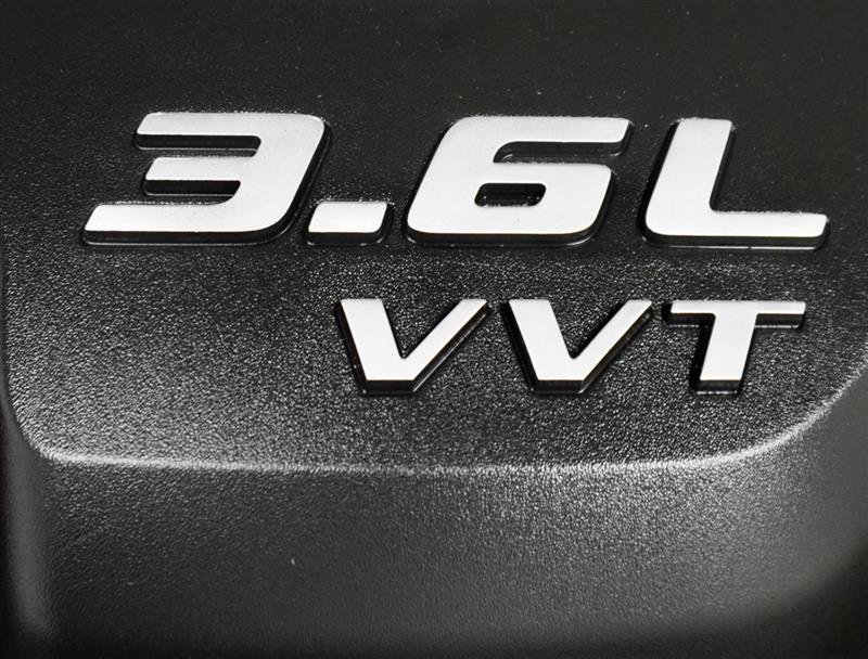 Used 2016 Chrysler 300 Limited w/ Driver Convenience Group image 34