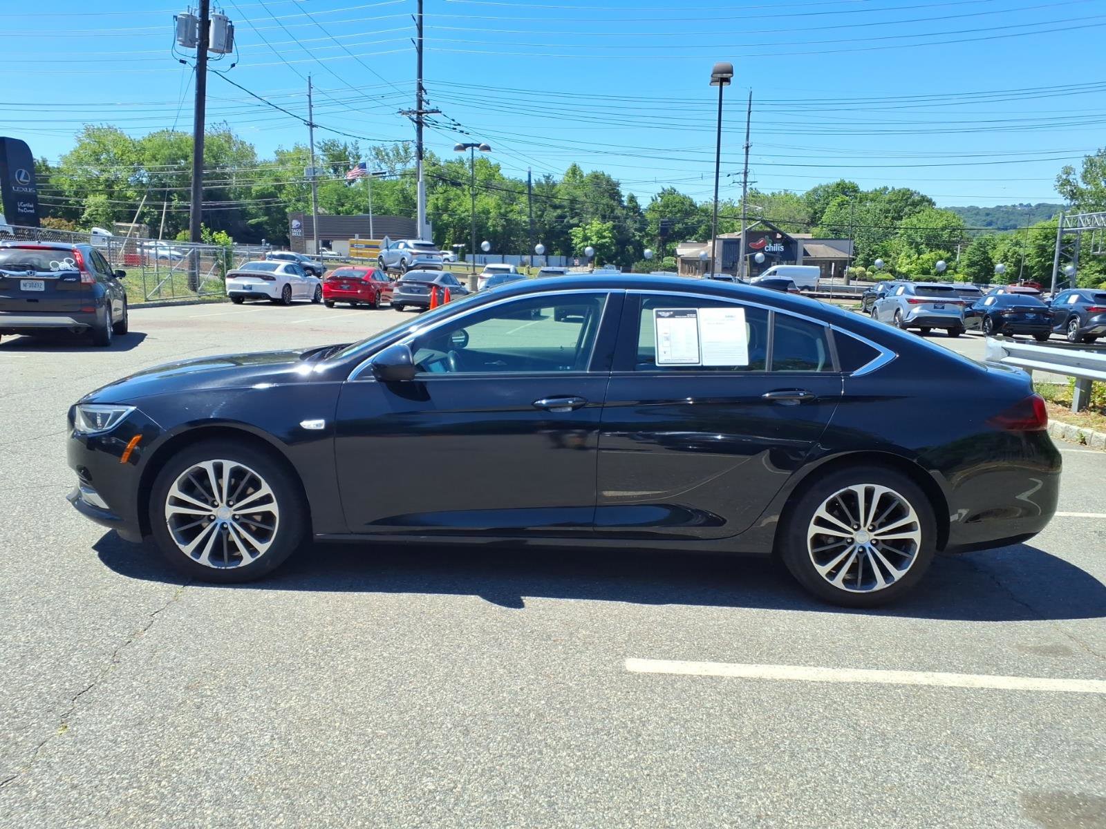 Used 2018 Buick Regal Preferred w/ Sights and Sounds Package FWD image 7