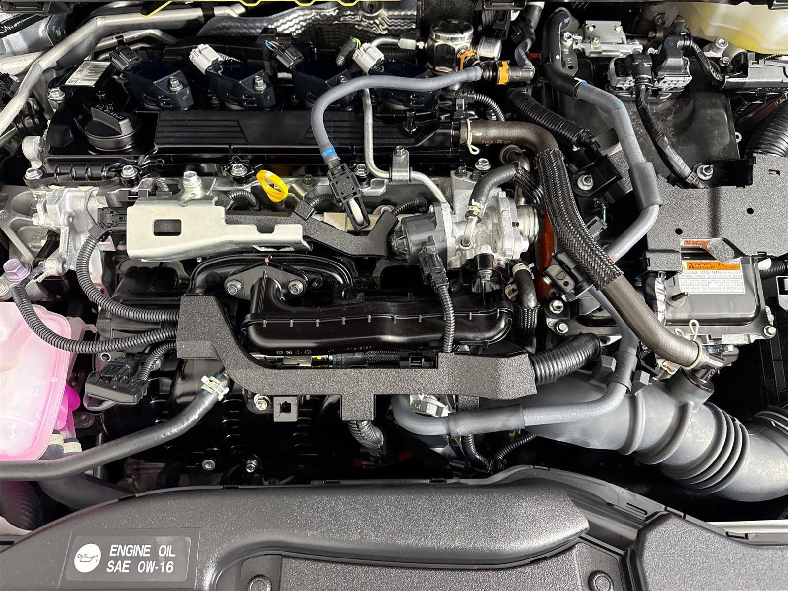 Certified 2025 Toyota Prius Plug-In Hybrid FWD image 41