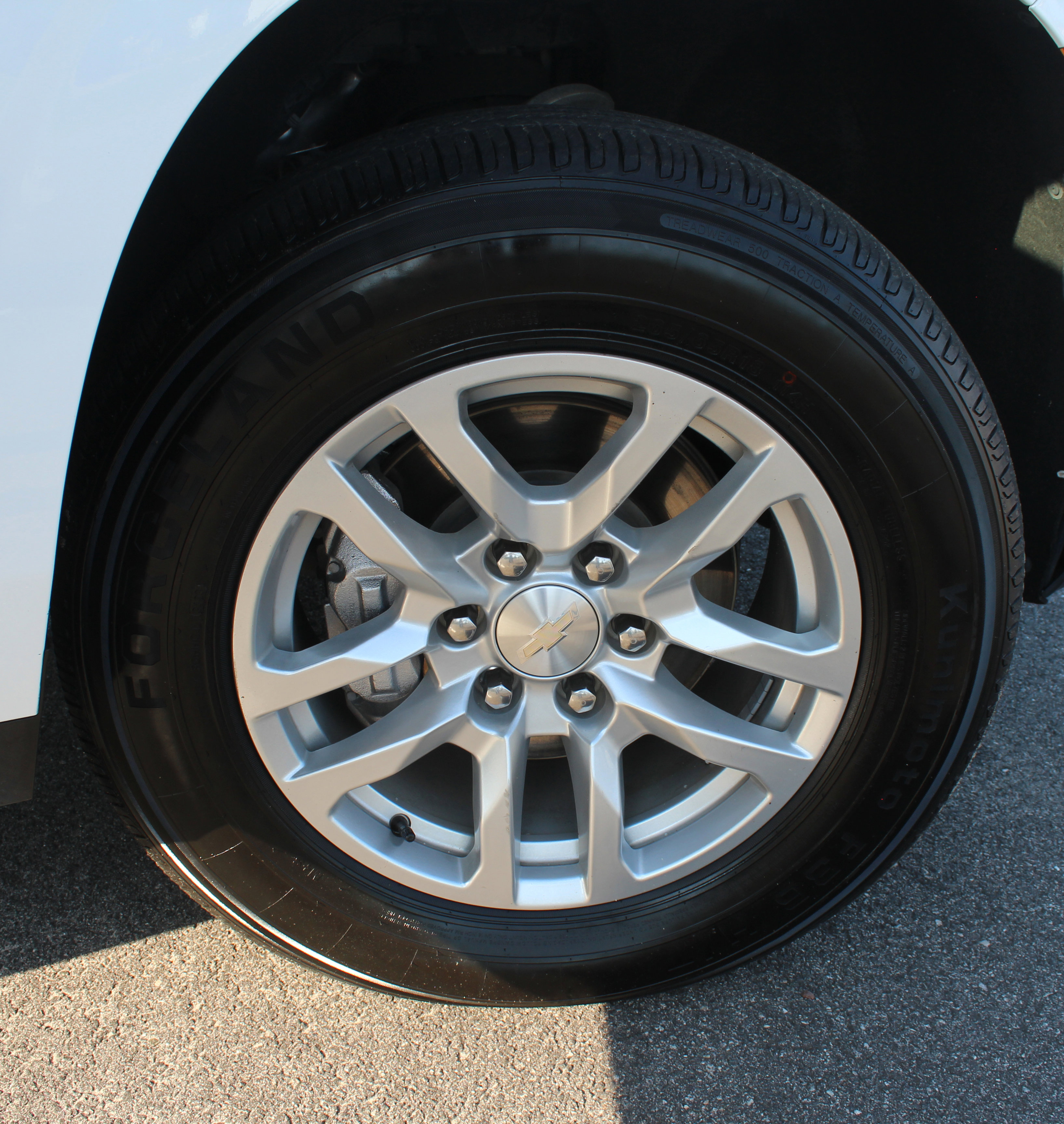 Used 2023 Chevrolet Suburban LT image 55