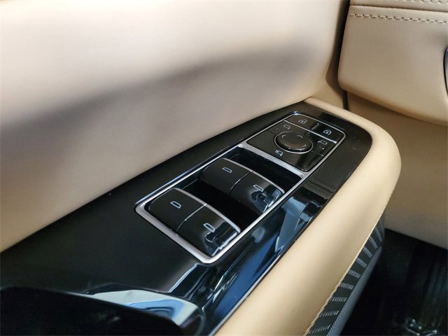 New 2025 Cadillac Escalade IQ Luxury 2 w/ LPO, Radiant Package image 21