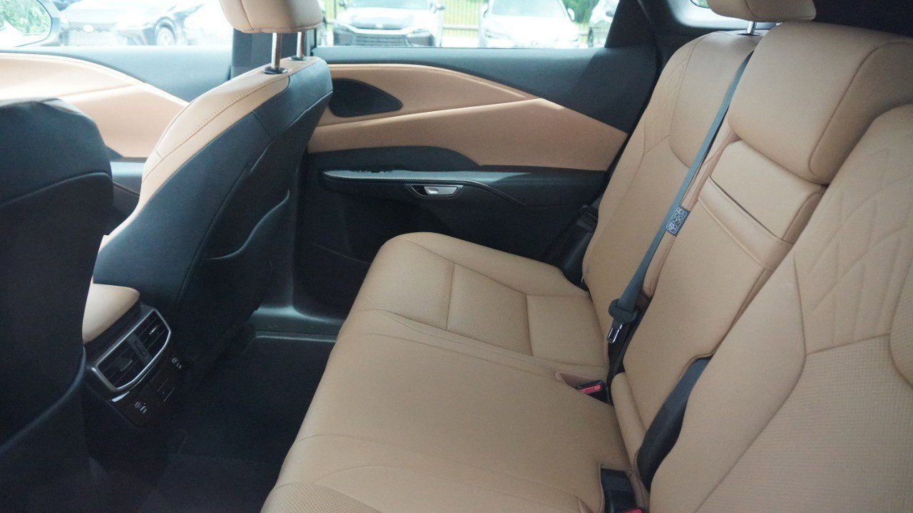 Used 2025 Lexus RX 350 Premium w/ Convenience Package FWD image 11