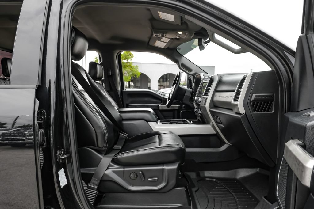 Used 2021 Ford F350 Lariat w/ Lariat Ultimate Package AWD/4WD image 38