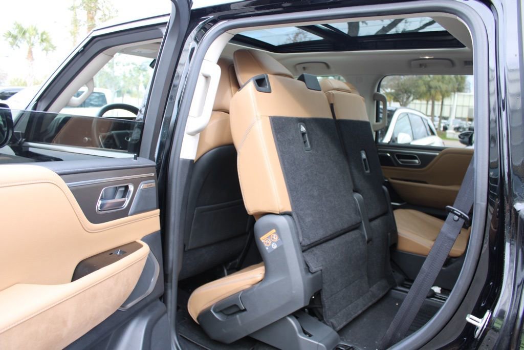 Certified 2025 INFINITI QX80 Luxe image 48