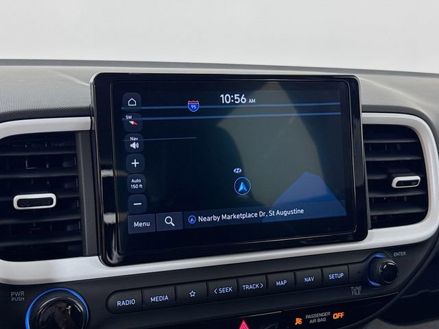 Used 2025 Hyundai Venue Limited FWD image 19