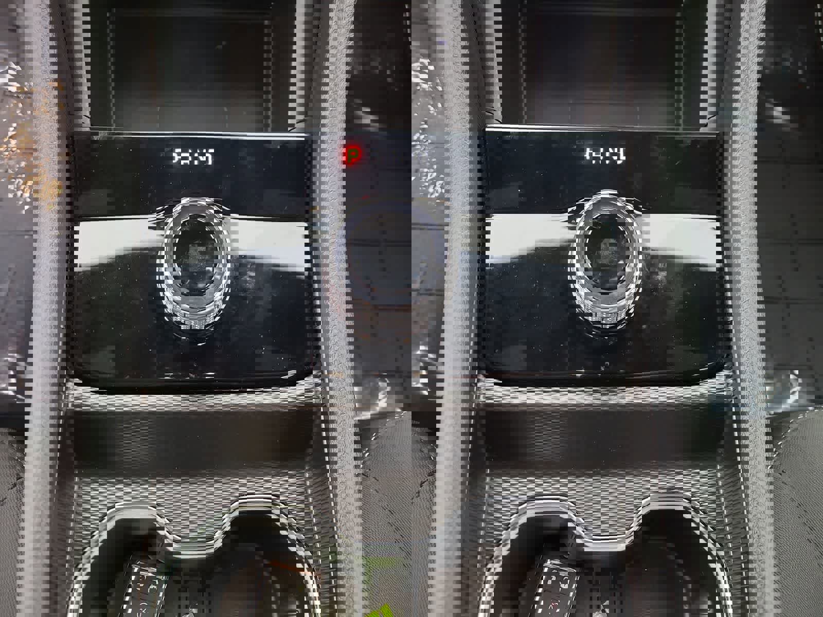 Used 2024 Jeep Grand Cherokee L Laredo w/ Luxury Tech Group I image 25