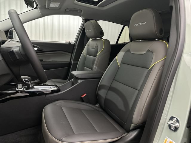 New 2026 Chevrolet Trax ACTIV w/ Sunroof Package FWD image 14