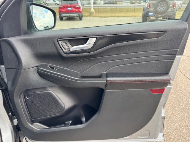 Used 2022 Ford Escape SEL w/ SEL Stealth AWD Package image 34