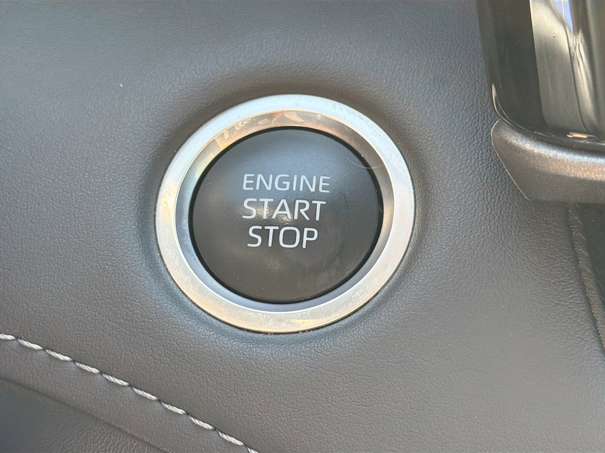 Used 2024 Toyota Highlander LE image 35