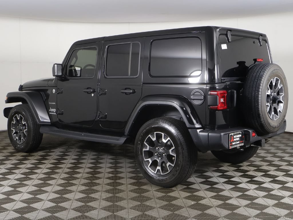 Used 2024 Jeep Wrangler Unlimited Sahara w/ Technology Group AWD/4WD image 9