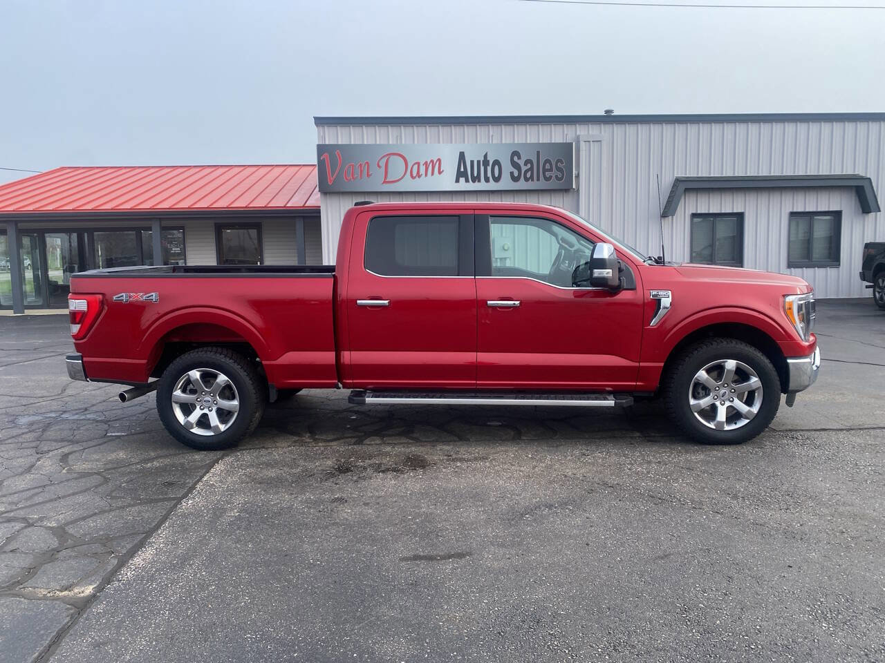 Used 2022 Ford F150 Lariat AWD/4WD image 1