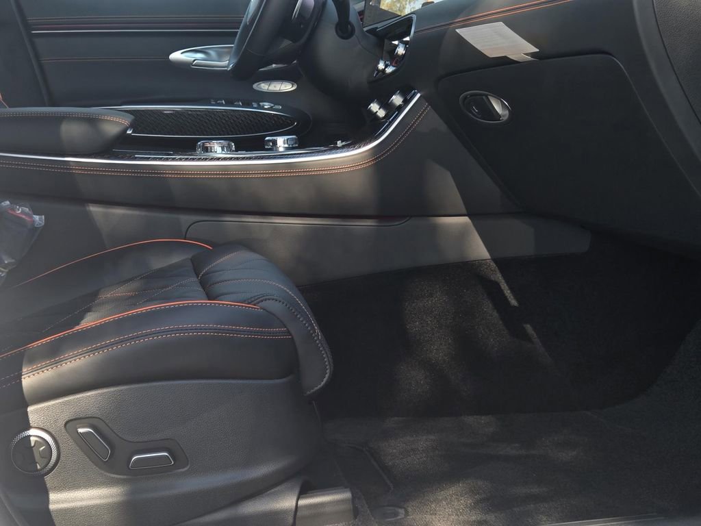 New 2026 Genesis GV70 3.5T Sport Prestige image 9