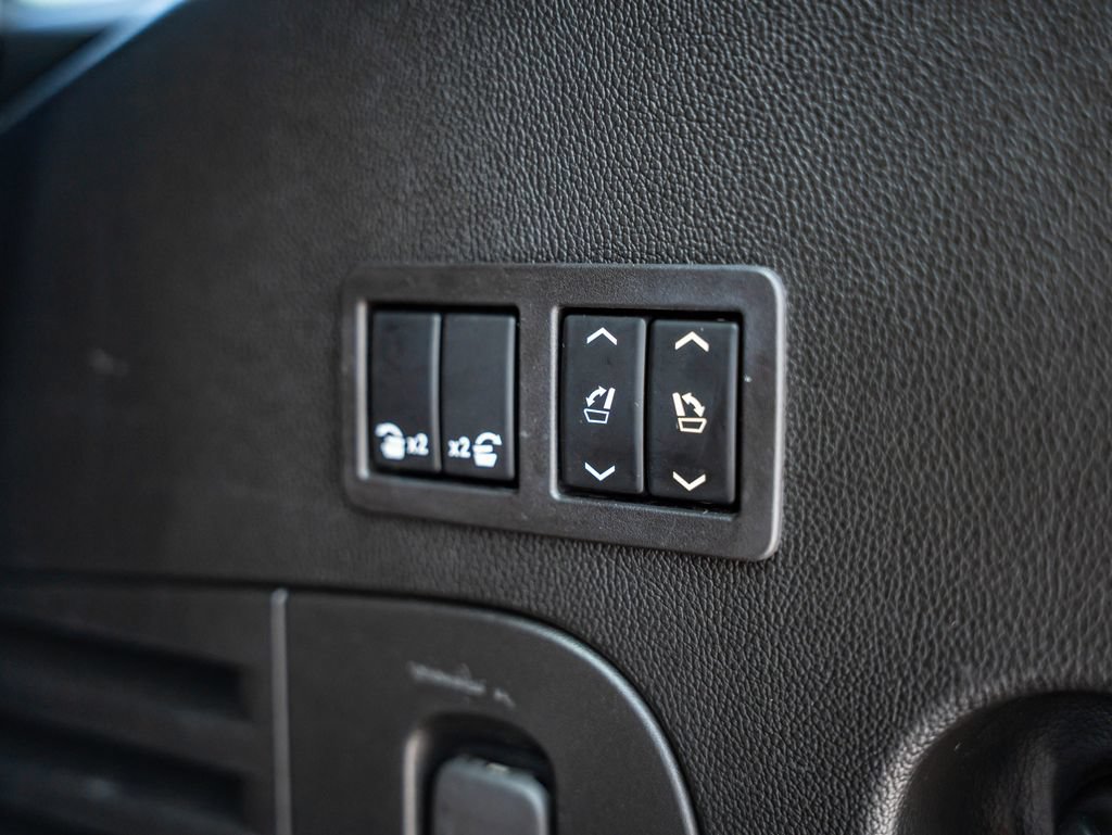 Used 2020 Chevrolet Tahoe Premier AWD/4WD image 43