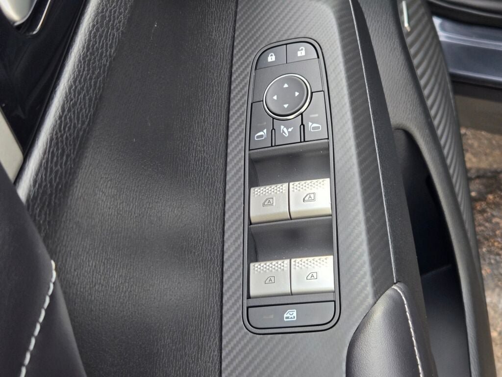 New 2026 Mitsubishi Outlander SEL AWD/4WD image 18