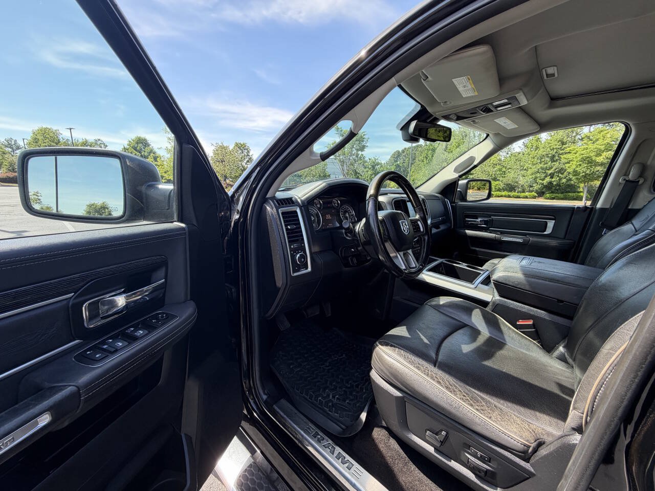 Used 2014 RAM 1500 Limited AWD/4WD image 15
