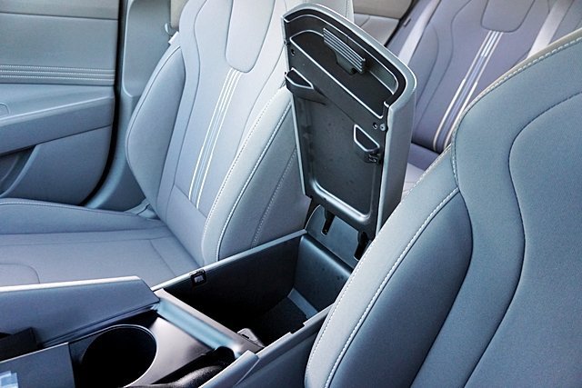 Certified 2026 Hyundai Elantra Sport FWD image 42