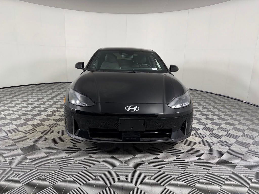 Used 2025 Hyundai Ioniq 6 SEL image 11