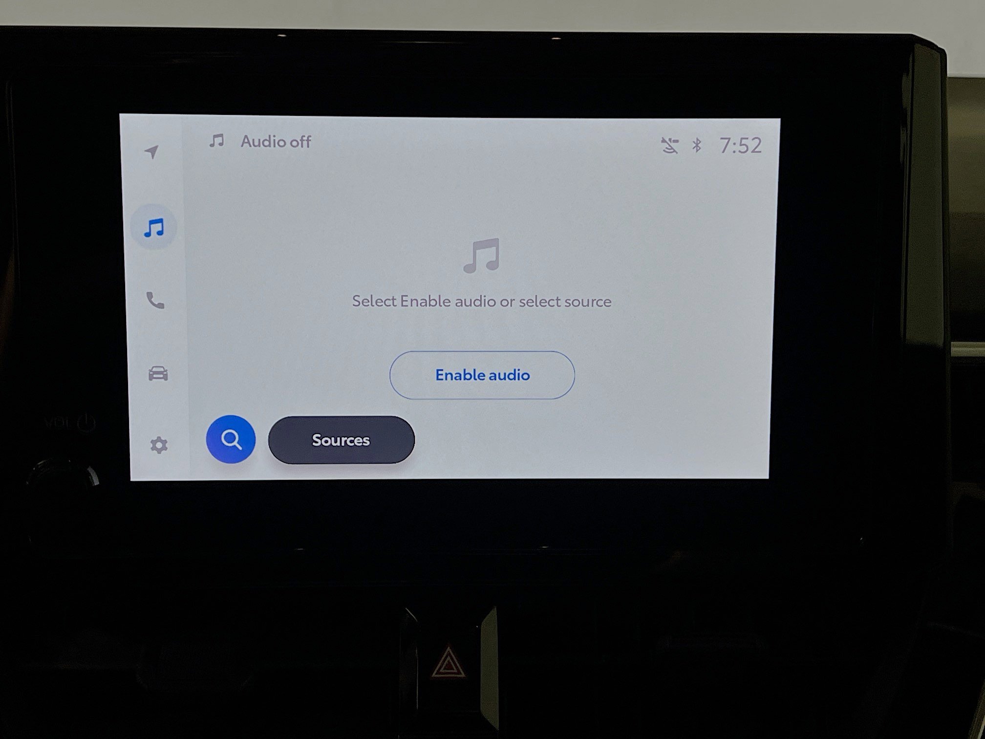 Used 2025 Toyota Corolla LE w/ Convenience Package image 27