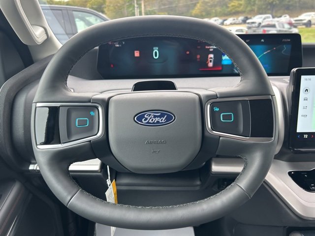New 2025 Ford Expedition Active image 24
