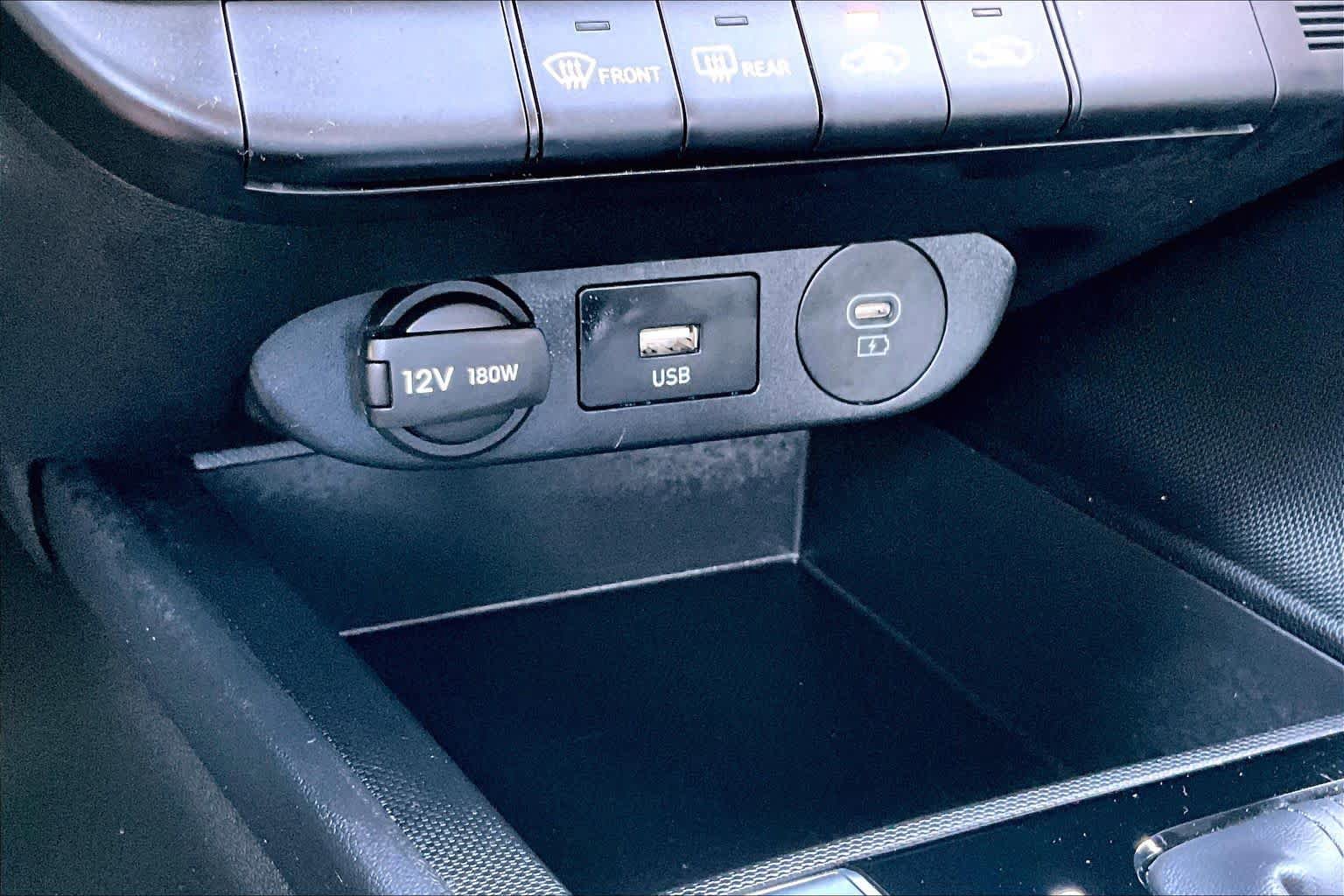 Used 2025 Hyundai Elantra Hybrid FWD image 34