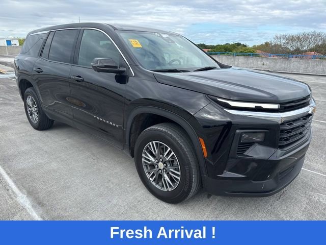 Used 2024 Chevrolet Traverse LS FWD image 12