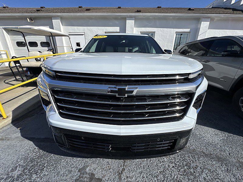 New 2026 Chevrolet Traverse High Country w/ LPO, Floor Liner Package image 11