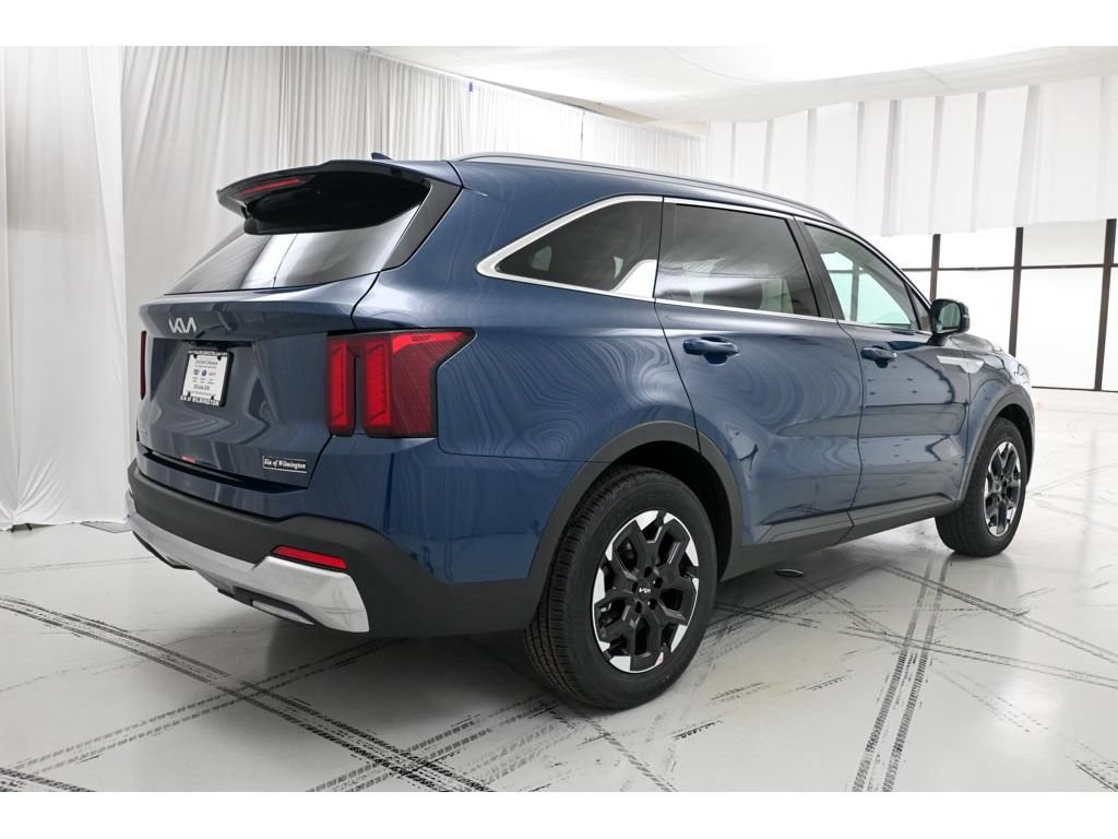 New 2026 Kia Sorento S w/ S Panoramic Sunroof Package FWD image 6
