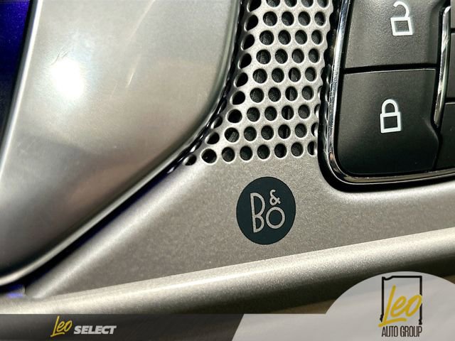 Used 2022 Ford Explorer Limited w/ Equipment Group 301A image 9