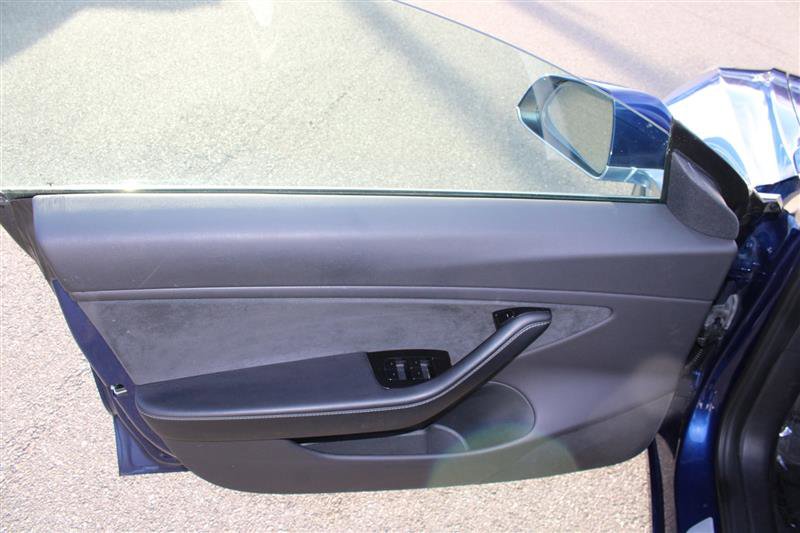 Used 2017 Tesla Model 3 Long Range image 12