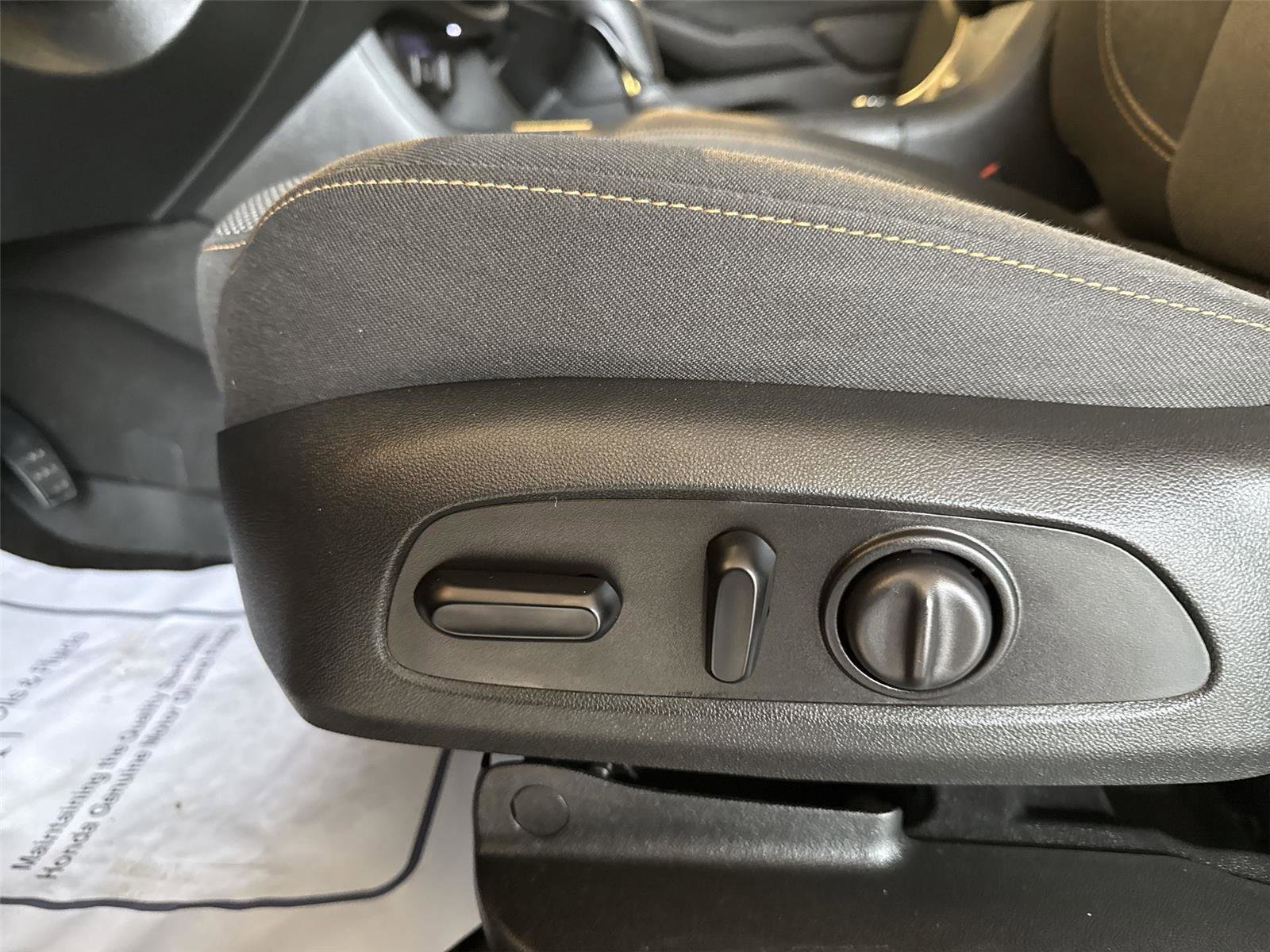 Used 2020 Chevrolet Traverse LT w/ Driver Confidence II Package image 14