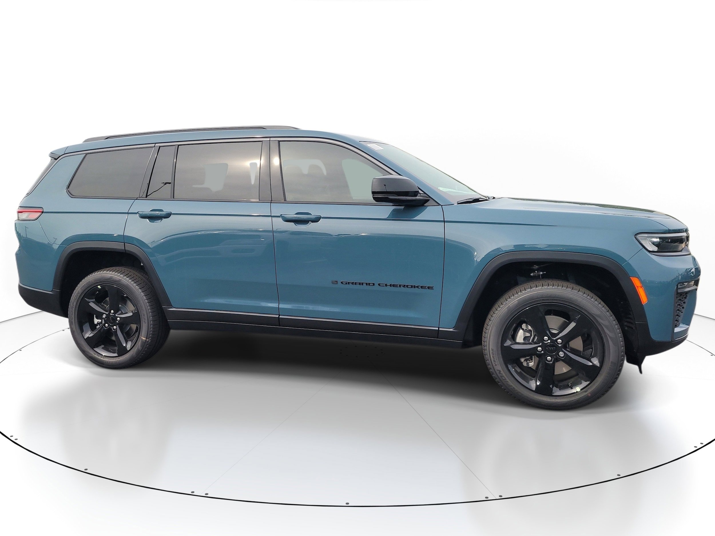 New 2026 Jeep Grand Cherokee L Limited RWD image 5