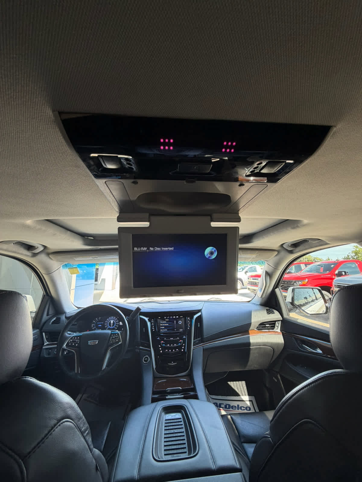 Used 2020 Cadillac Escalade ESV Premium Luxury AWD/4WD image 12