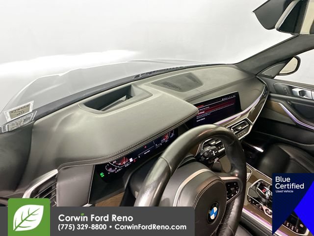 Used 2020 BMW X7 M50i w/ Dynamic Handling Package AWD/4WD image 12