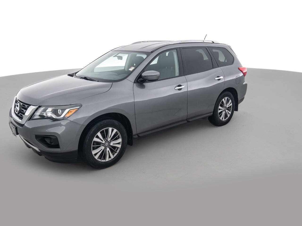 Used 2018 Nissan Pathfinder S AWD/4WD image 9