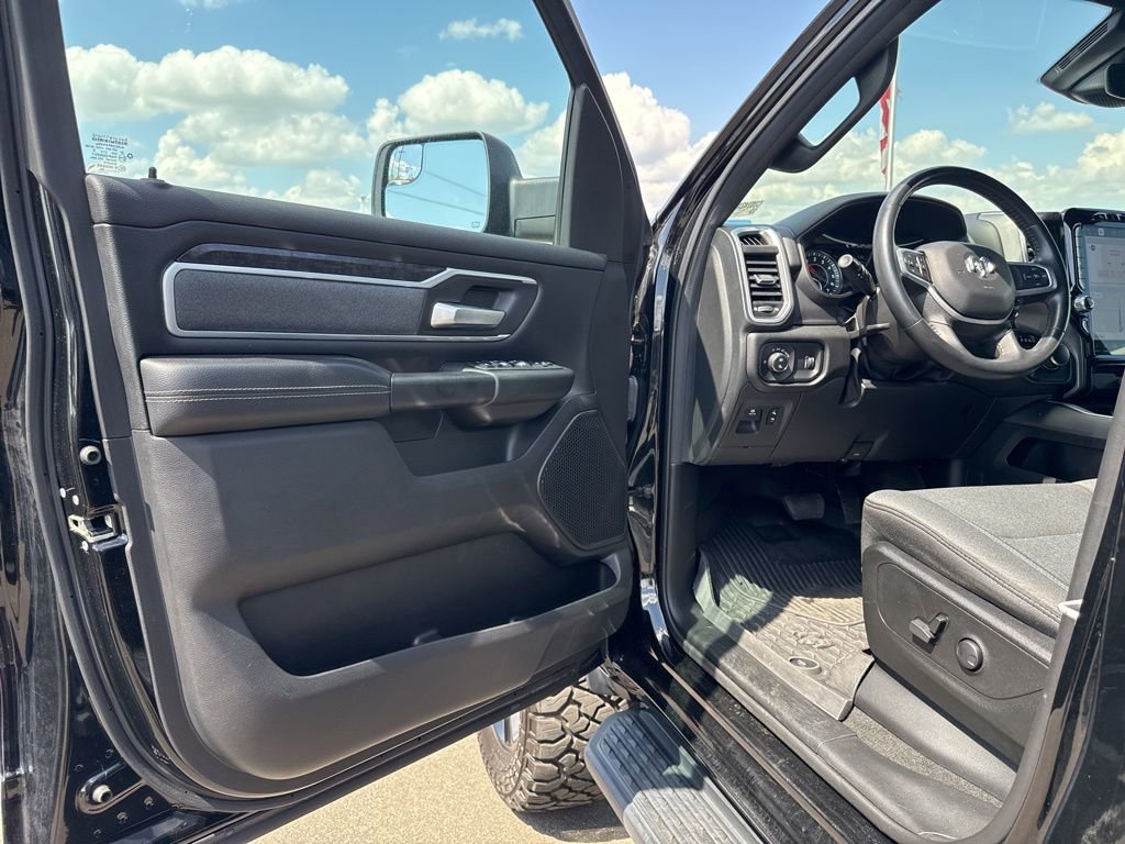 Used 2023 RAM 1500 Big Horn image 27