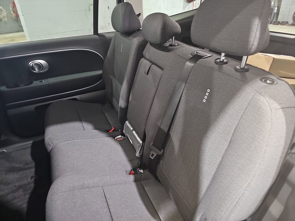 New 2026 Hyundai Ioniq 9 SE w/ Tow & Go Package image 15