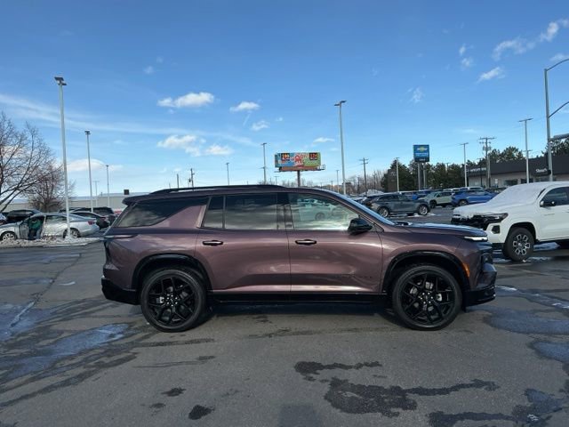 Used 2024 Chevrolet Traverse RS w/ LPO, Floor Liner Package image 2