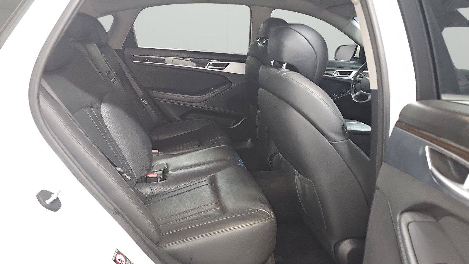 Used 2017 Genesis G80 3.8 AWD/4WD image 13