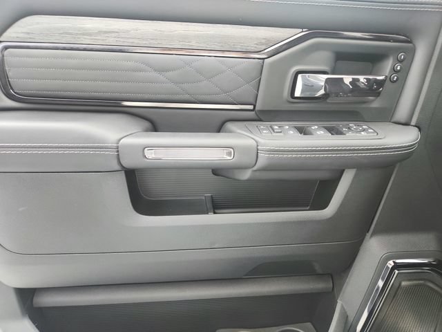 New 2025 RAM 2500 Limited AWD/4WD image 26