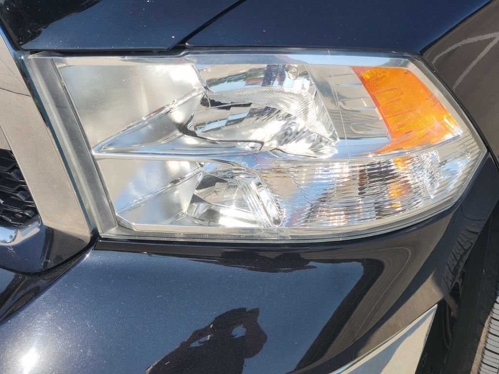Used 2019 RAM 1500 Tradesman w/ Chrome Plus Package RWD image 10
