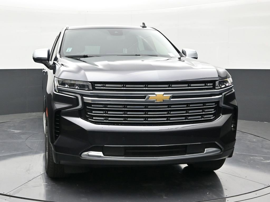 Used 2024 Chevrolet Suburban Premier RWD image 8