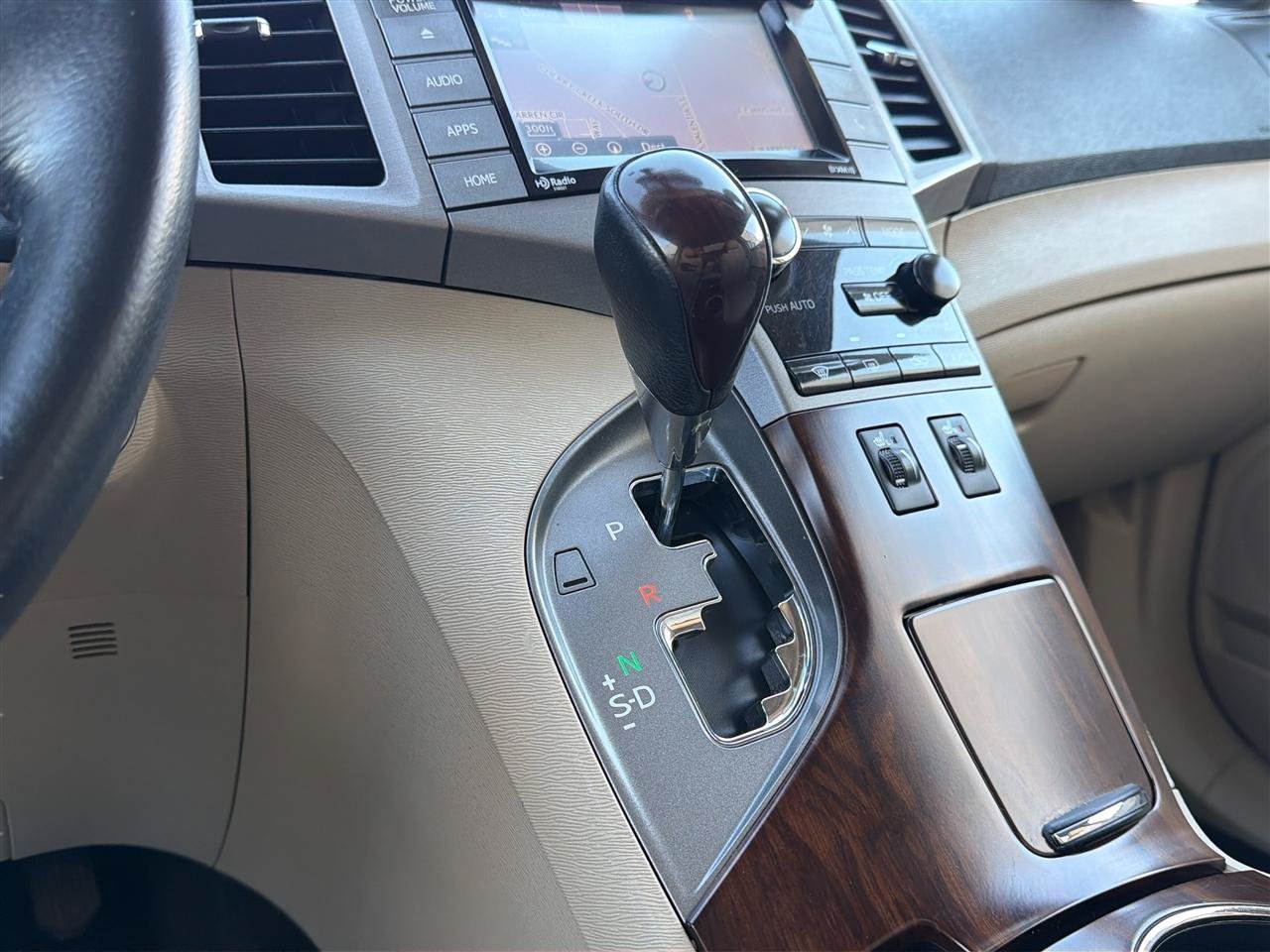 Used 2015 Toyota Venza Limited AWD/4WD image 20