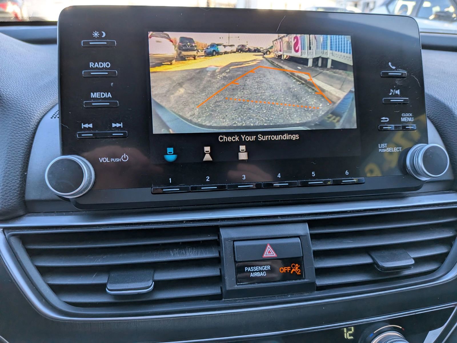 Used 2018 Honda Accord LX image 39